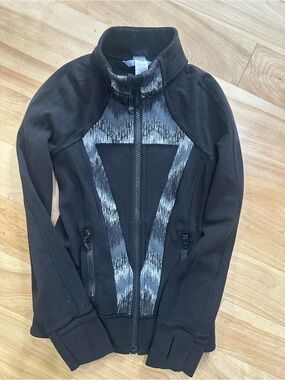 Ivivva define jacket